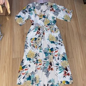 Kimono-like flowy floral cardigan